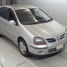 NISSAN TINO