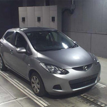 MAZDA DEMIO 2010